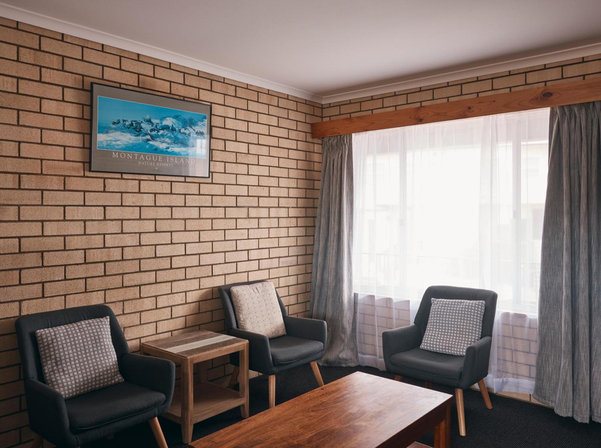 Coastal Comfort Motel Нарума Екстер'єр фото